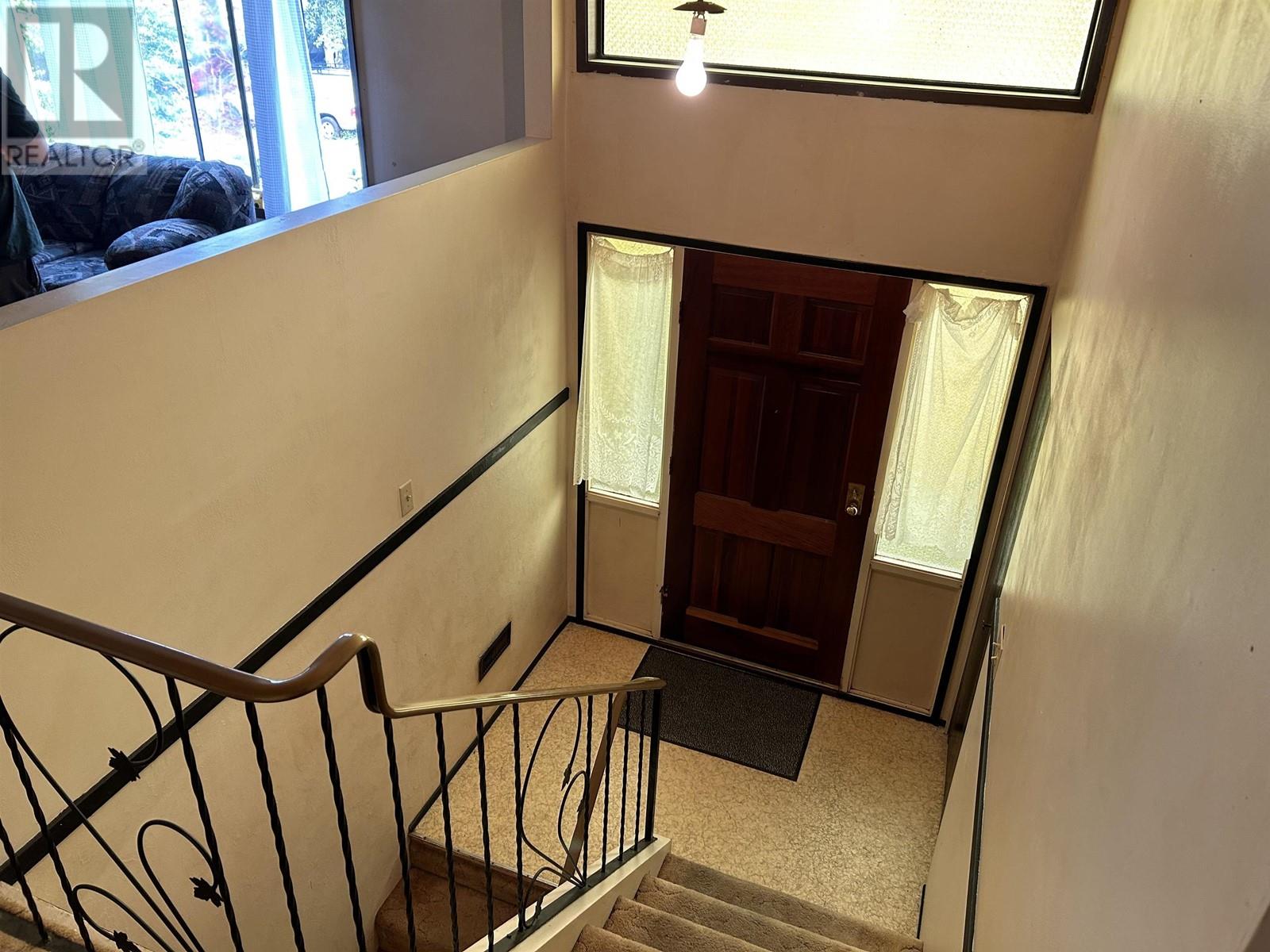 37984 Magnolia Crescent, Squamish, British Columbia  V8B 0X7 - Photo 6 - R2809207