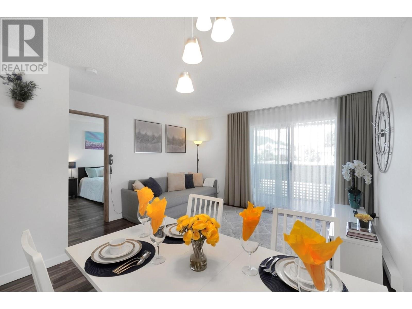 301 2055 Suffolk Avenue, Port Coquitlam, British Columbia  V3B 1H4 - Photo 12 - R2806559