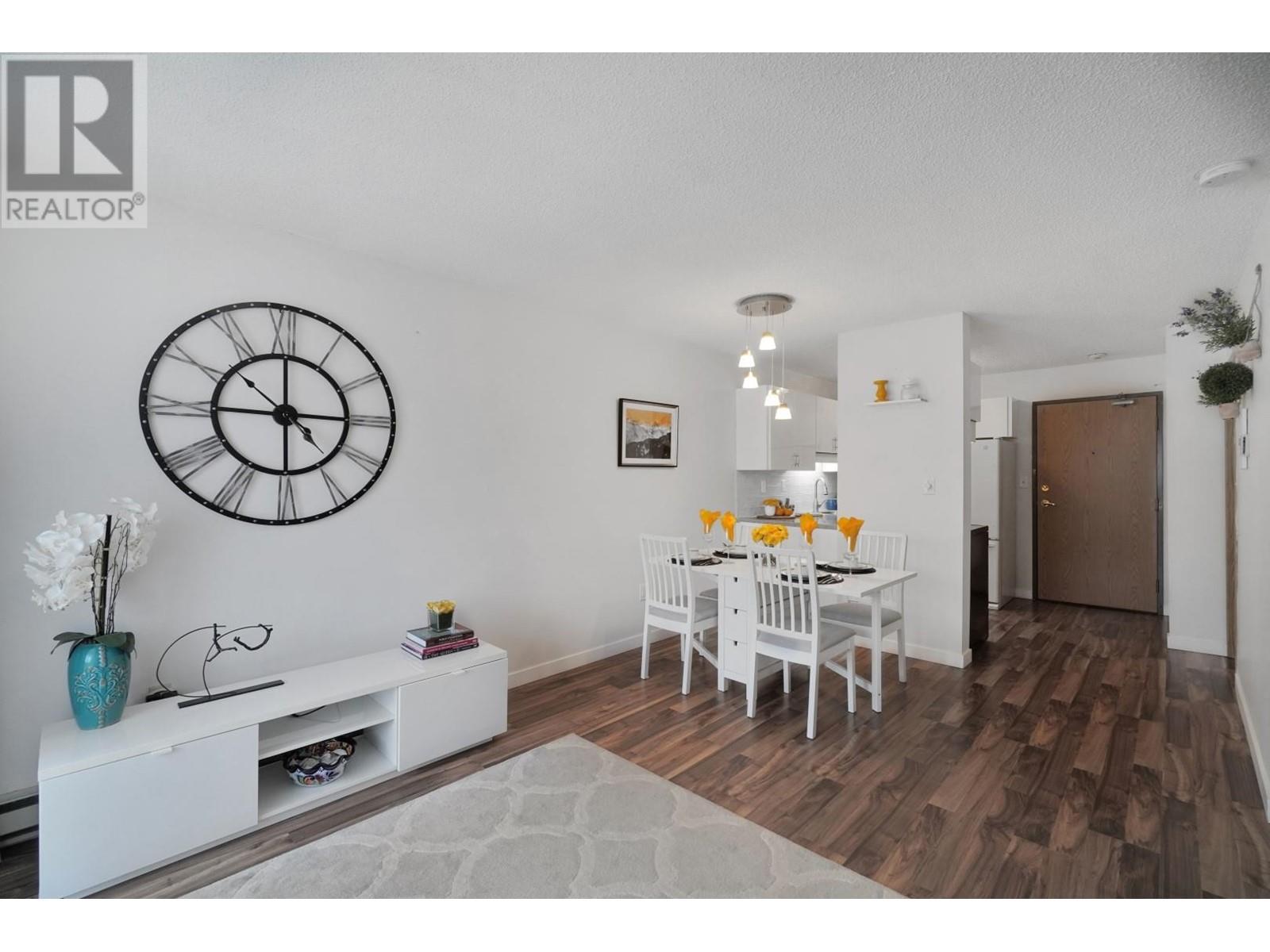 301 2055 Suffolk Avenue, Port Coquitlam, British Columbia  V3B 1H4 - Photo 7 - R2806559