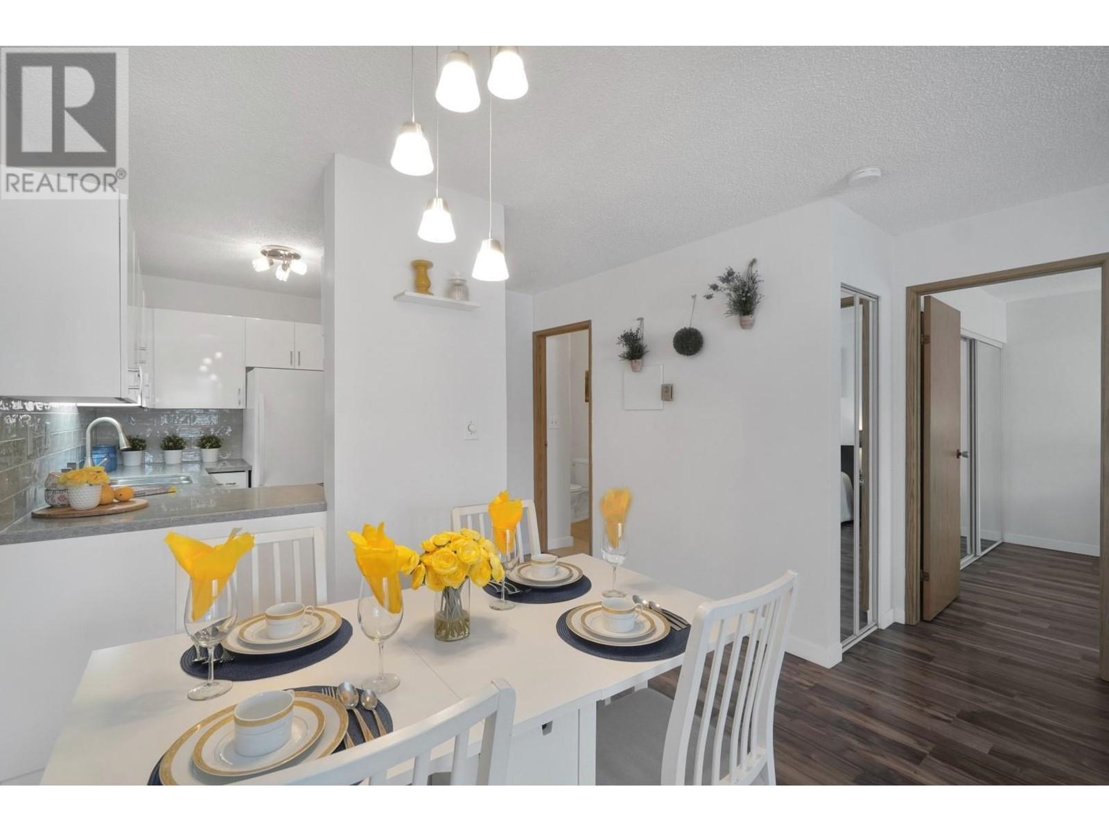 301 2055 Suffolk Avenue, Port Coquitlam, British Columbia  V3B 1H4 - Photo 13 - R2806559