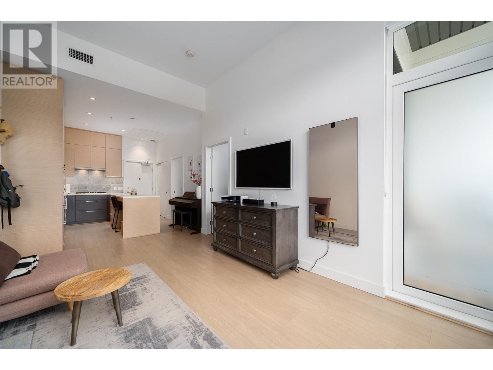 8890 Osler Street, Vancouver, British Columbia  V6P 4G2 - Photo 2 - R2809394