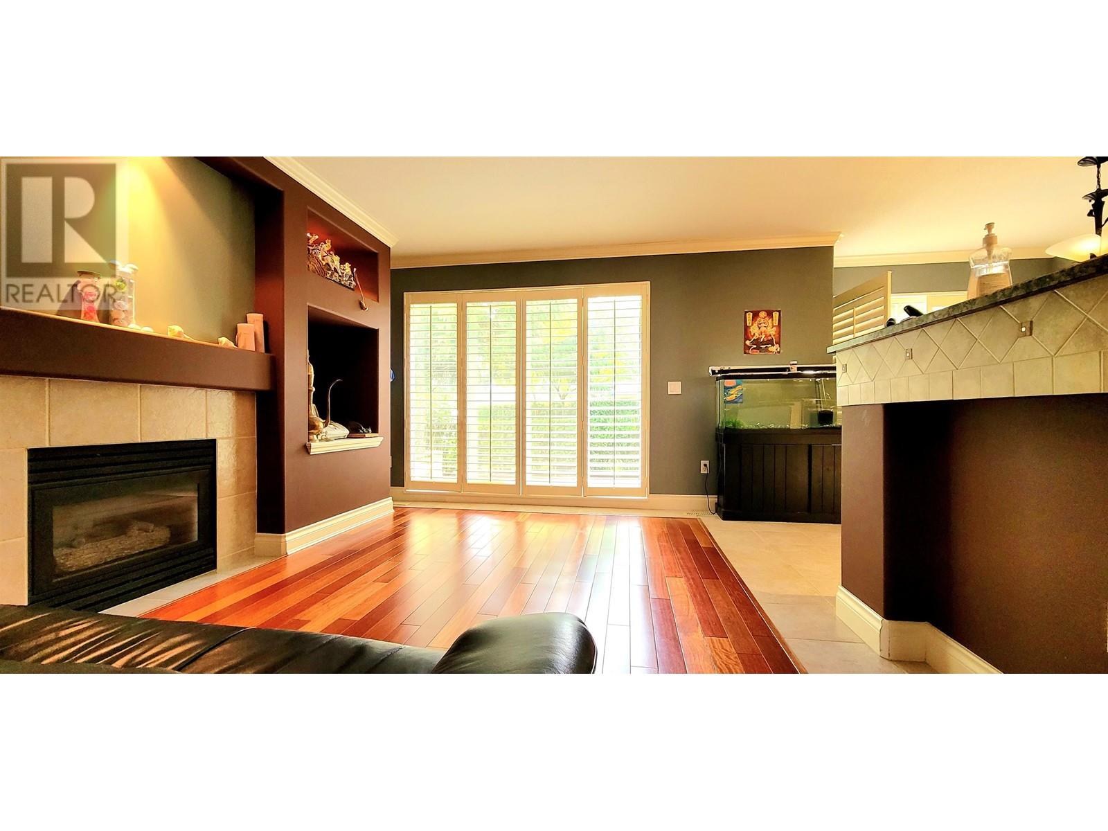 9 3405 Plateau Boulevard, Coquitlam, British Columbia  V3E 3L7 - Photo 9 - R2796520