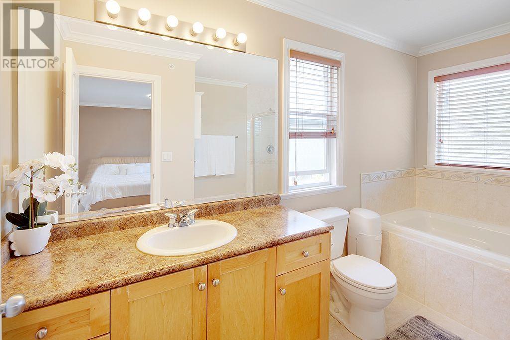 11823 191a Street, Pitt Meadows, British Columbia  V3Y 0A4 - Photo 18 - R2809449
