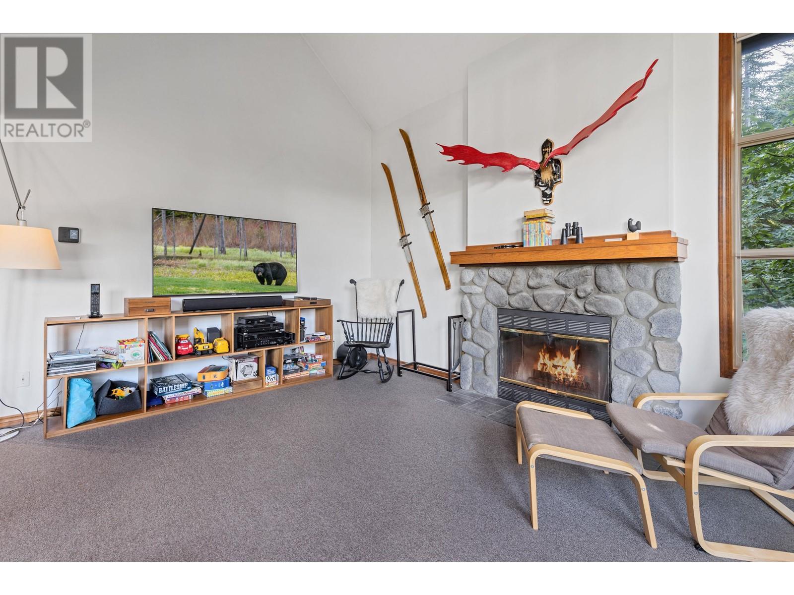 33 4644 Blackcomb Way, Whistler, British Columbia  V8E 0H2 - Photo 6 - R2809500