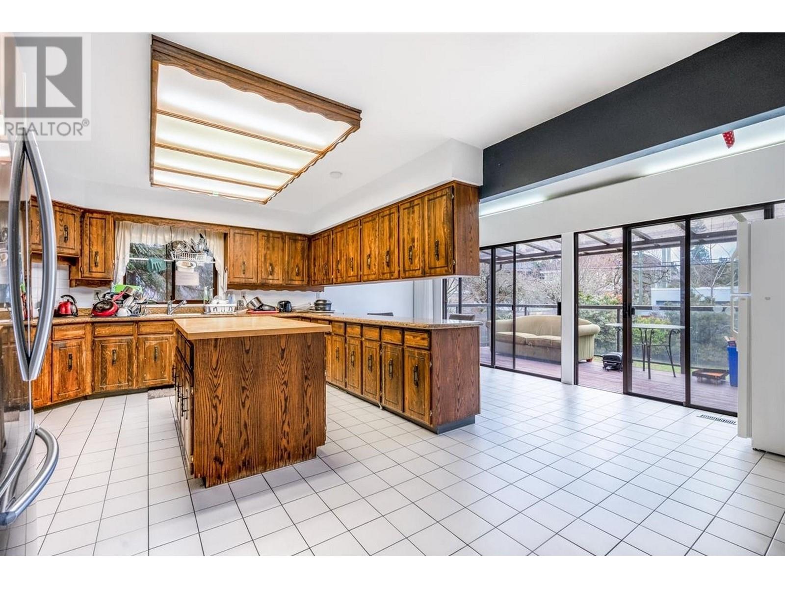 1292 W 38th Avenue, Vancouver, British Columbia  V6M 1R1 - Photo 6 - R2806718