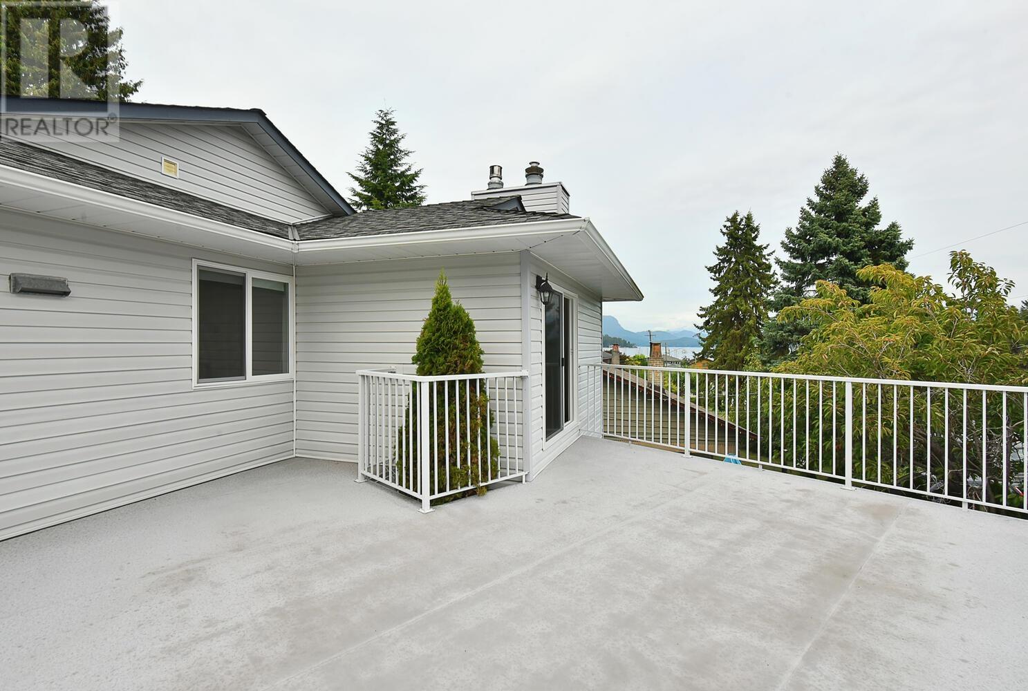 22 696 TRUMAN ROAD, gibsons, British Columbia