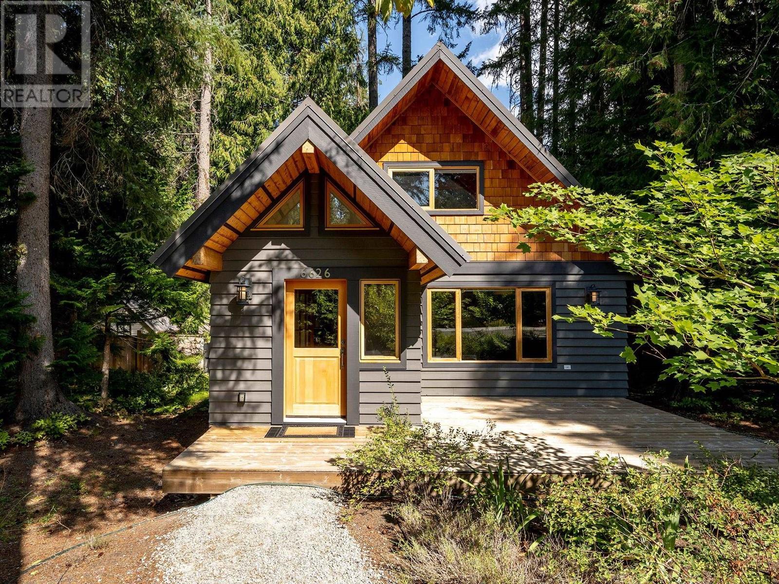6626 Cedar Grove Lane, Whistler, British Columbia  V8E 0C5 - Photo 2 - R2809606