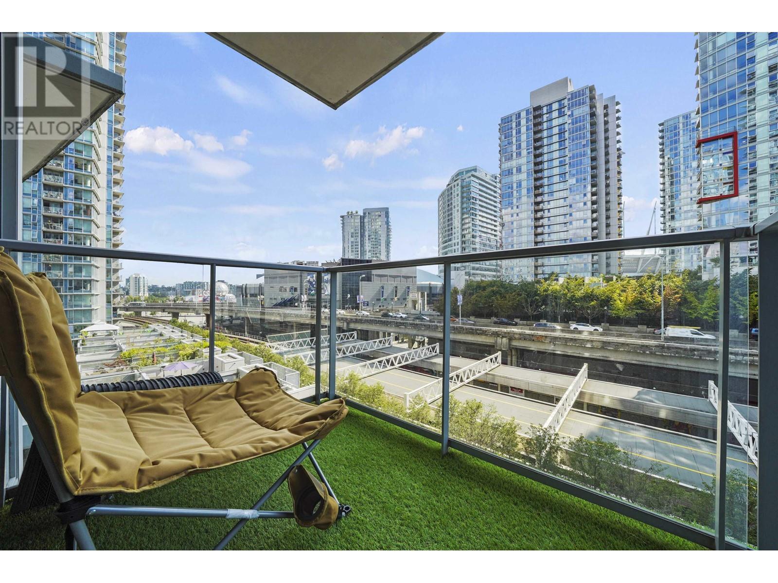 808 188 KEEFER PLACE, vancouver, British Columbia