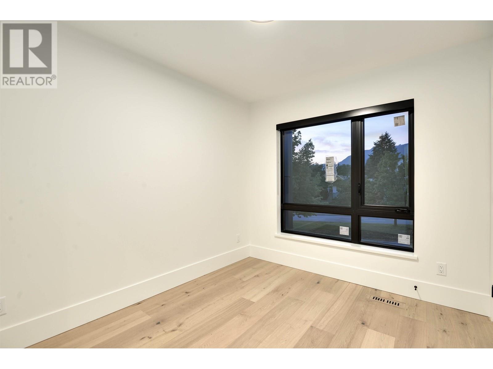 425 W Keith Road, North Vancouver, British Columbia  V7M 1M2 - Photo 12 - R2809705