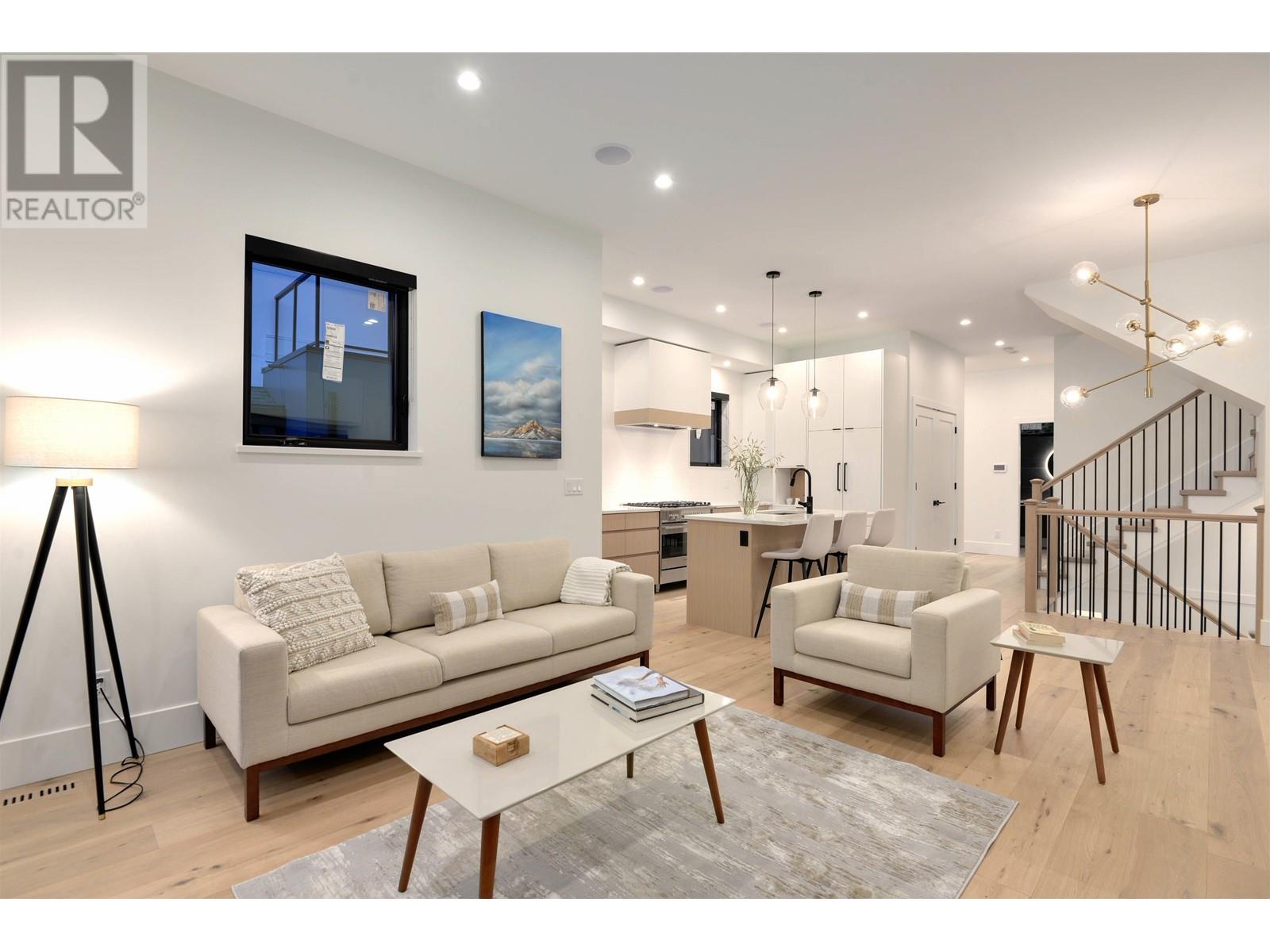 425 W Keith Road, North Vancouver, British Columbia  V7M 1M2 - Photo 6 - R2809705