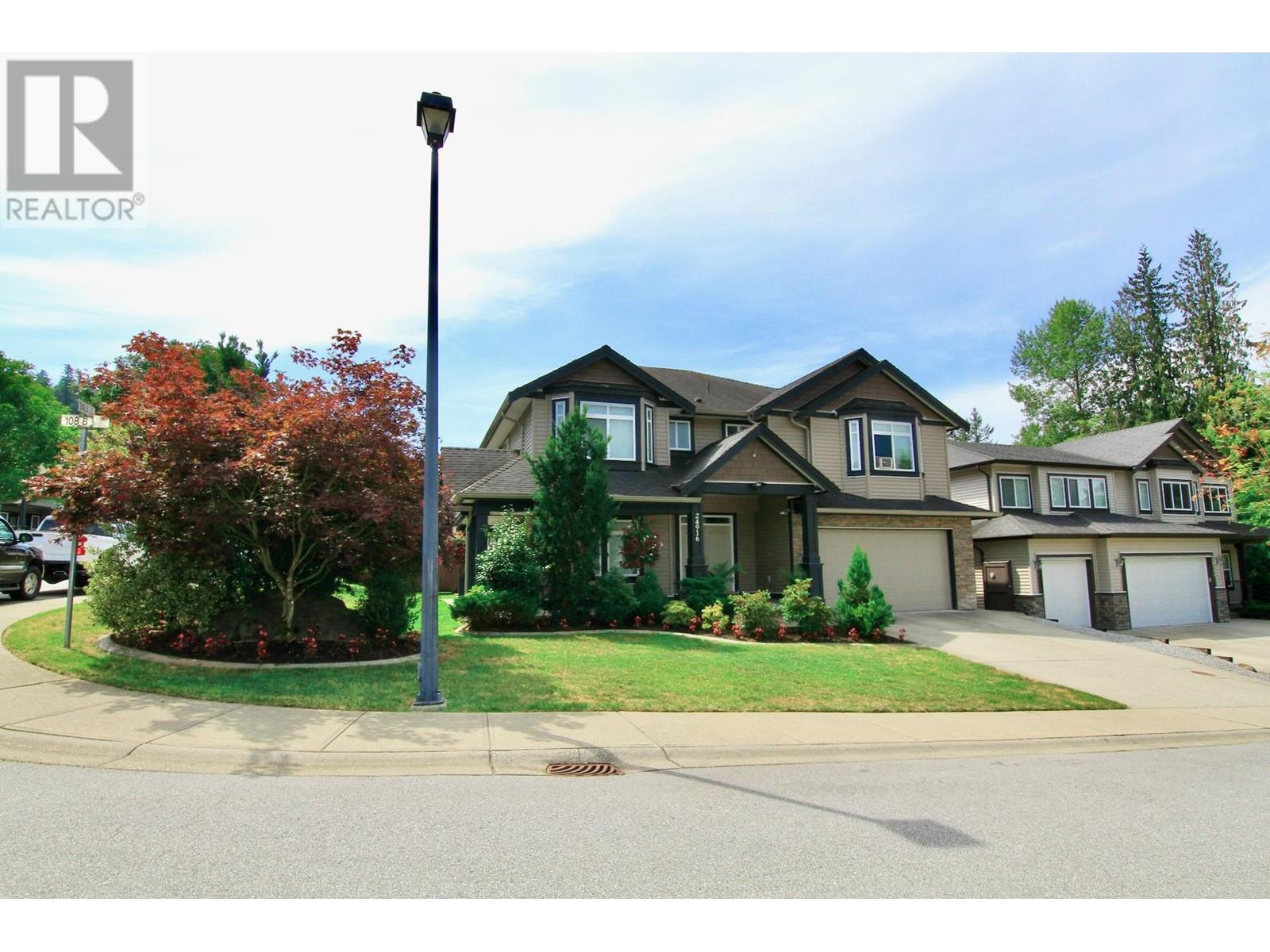 24916 108b Avenue, Maple Ridge, British Columbia  V2W 0E3 - Photo 2 - R2804999