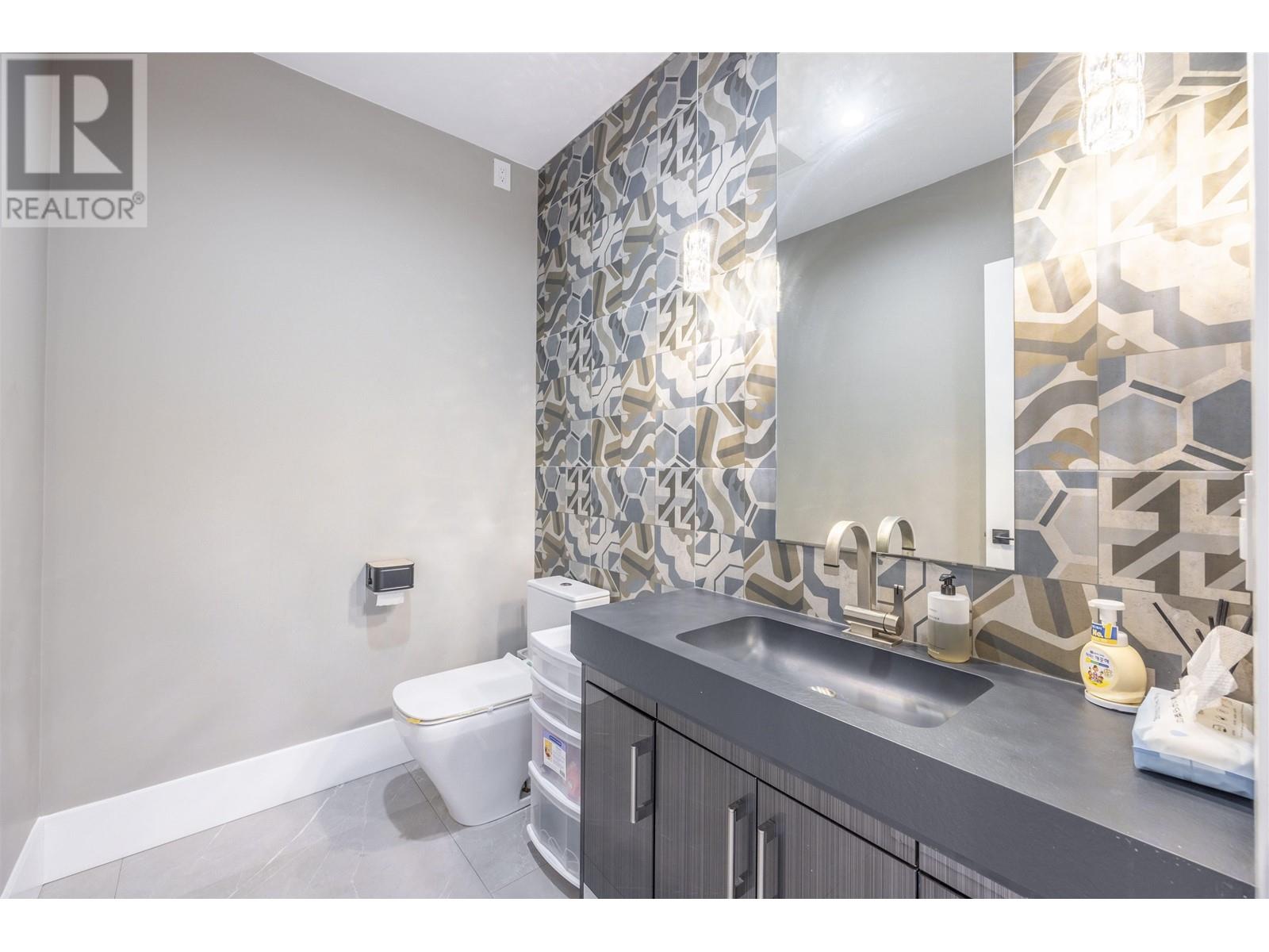 4553 Brentlawn Drive, Burnaby, British Columbia  V5C 3T9 - Photo 8 - R2809012