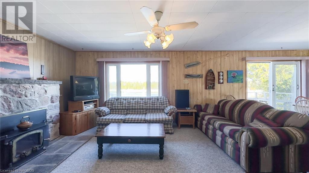 333 Robert Allen Drive, Tobermory, Ontario N0H 2R0 - Photo 16 - 40389901