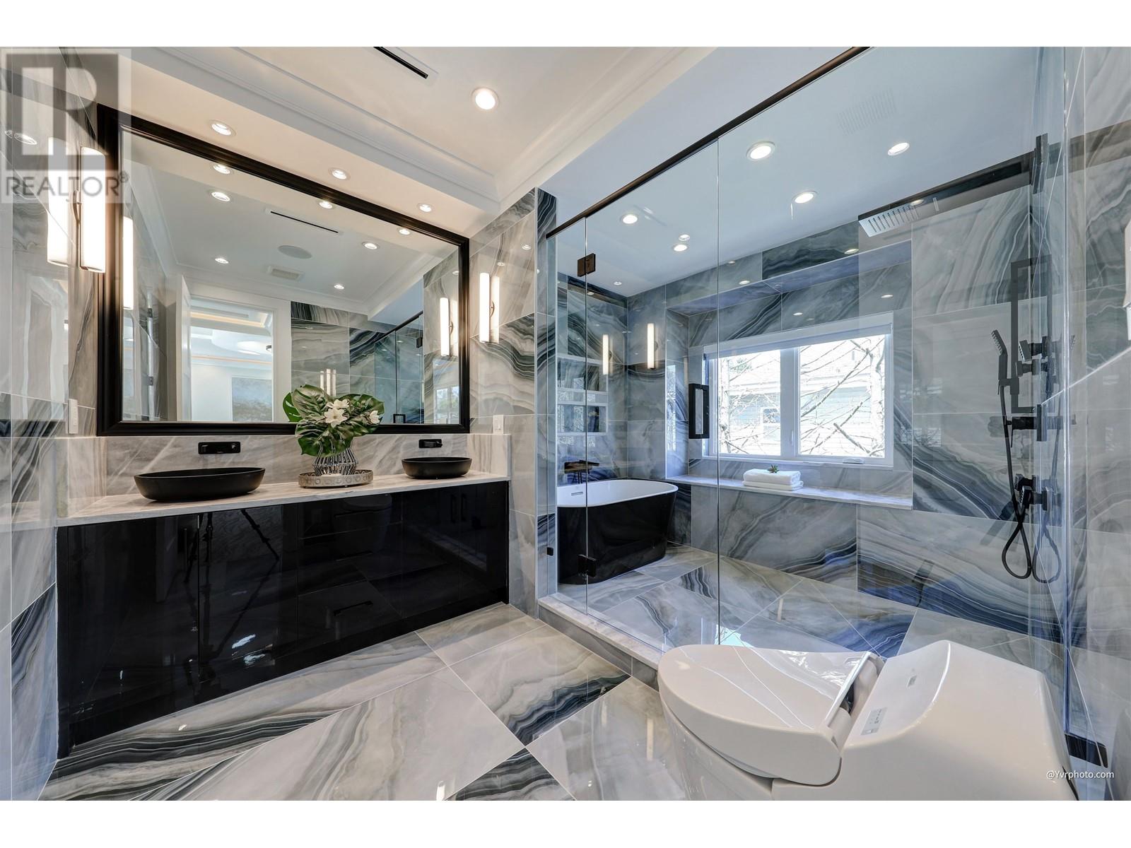 7531 Bridge Street, Richmond, British Columbia  V6Y 2S6 - Photo 31 - R2809778