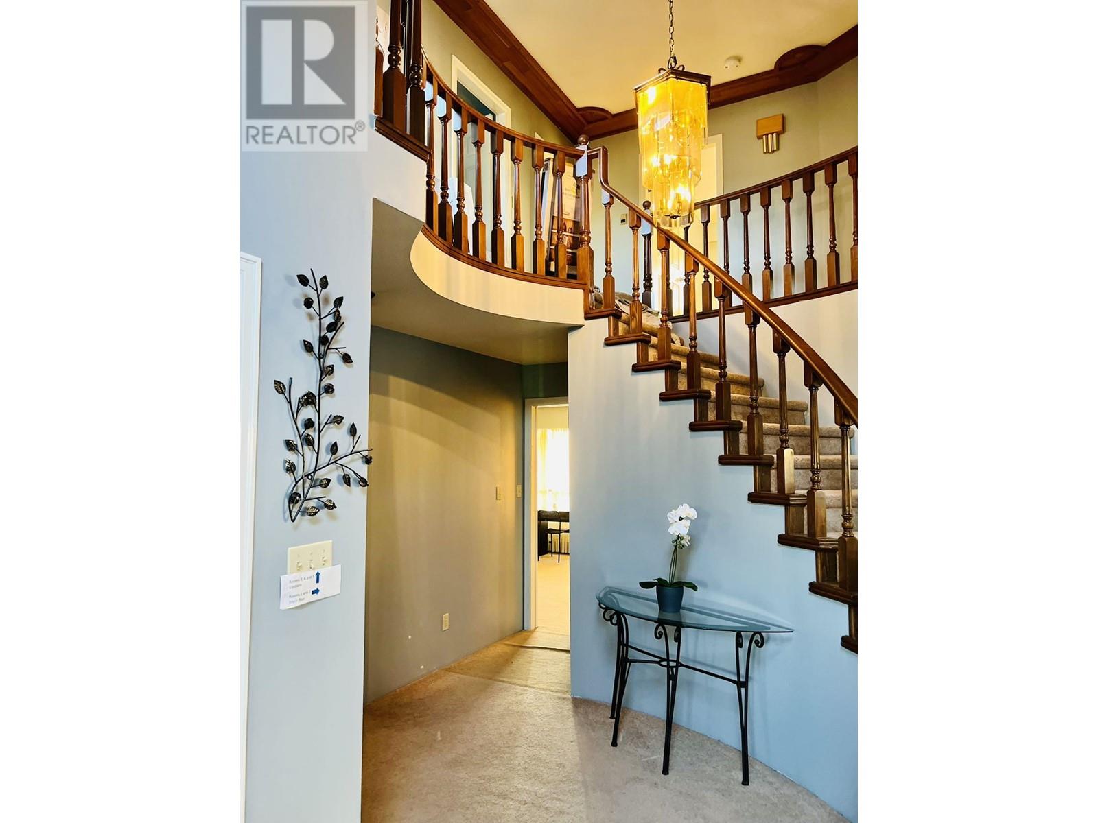 2121 Paulus Crescent, Burnaby, British Columbia  V5A 2M2 - Photo 2 - R2809345