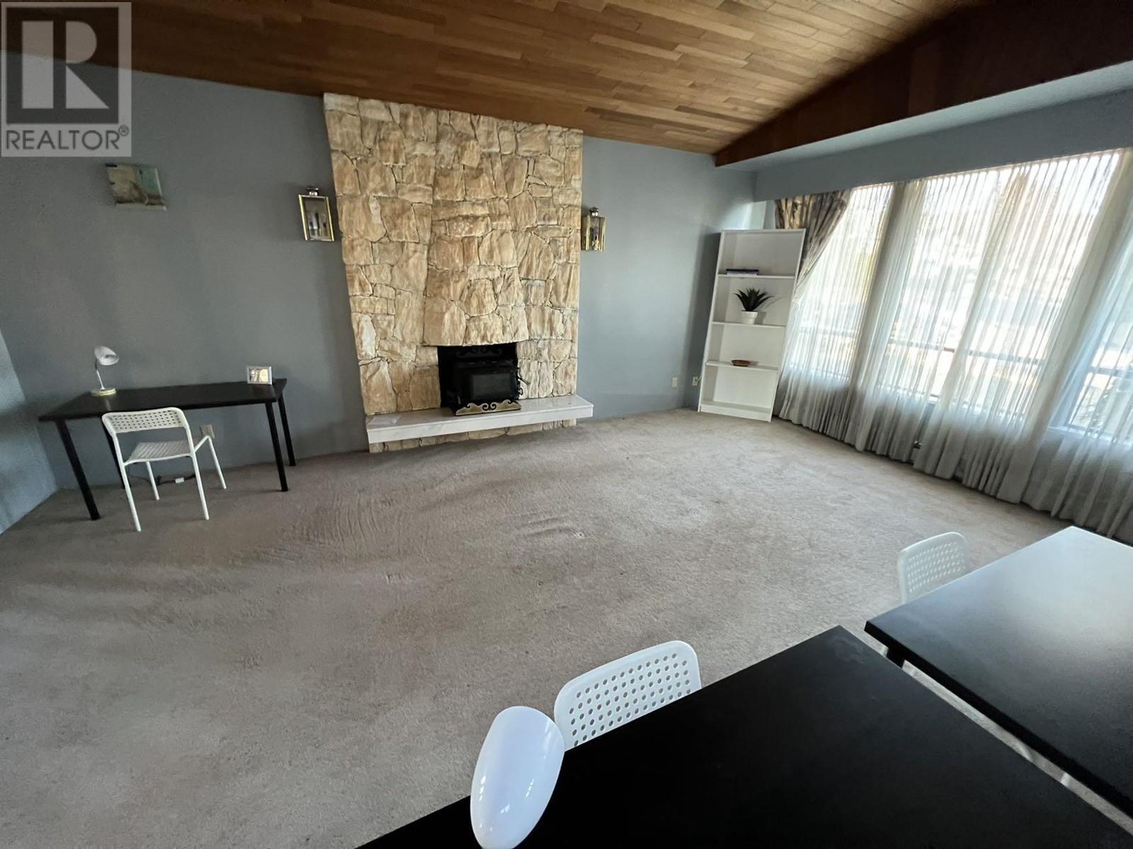 2121 Paulus Crescent, Burnaby, British Columbia  V5A 2M2 - Photo 4 - R2809345