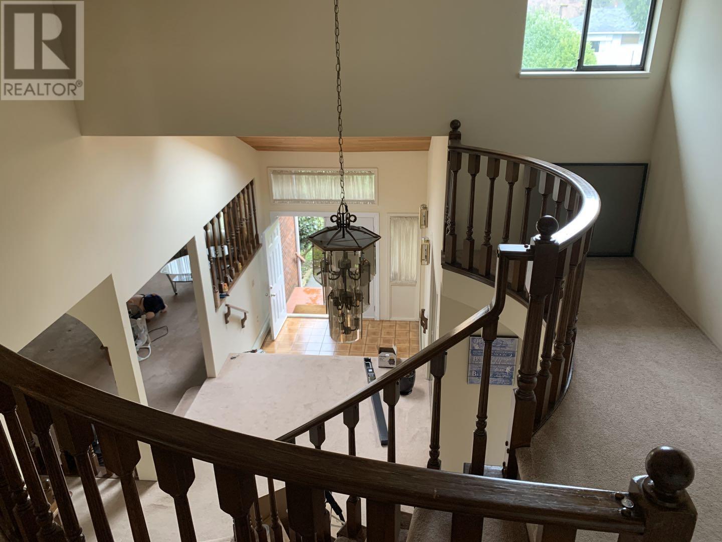 2121 Paulus Crescent, Burnaby, British Columbia  V5A 2M2 - Photo 10 - R2809345