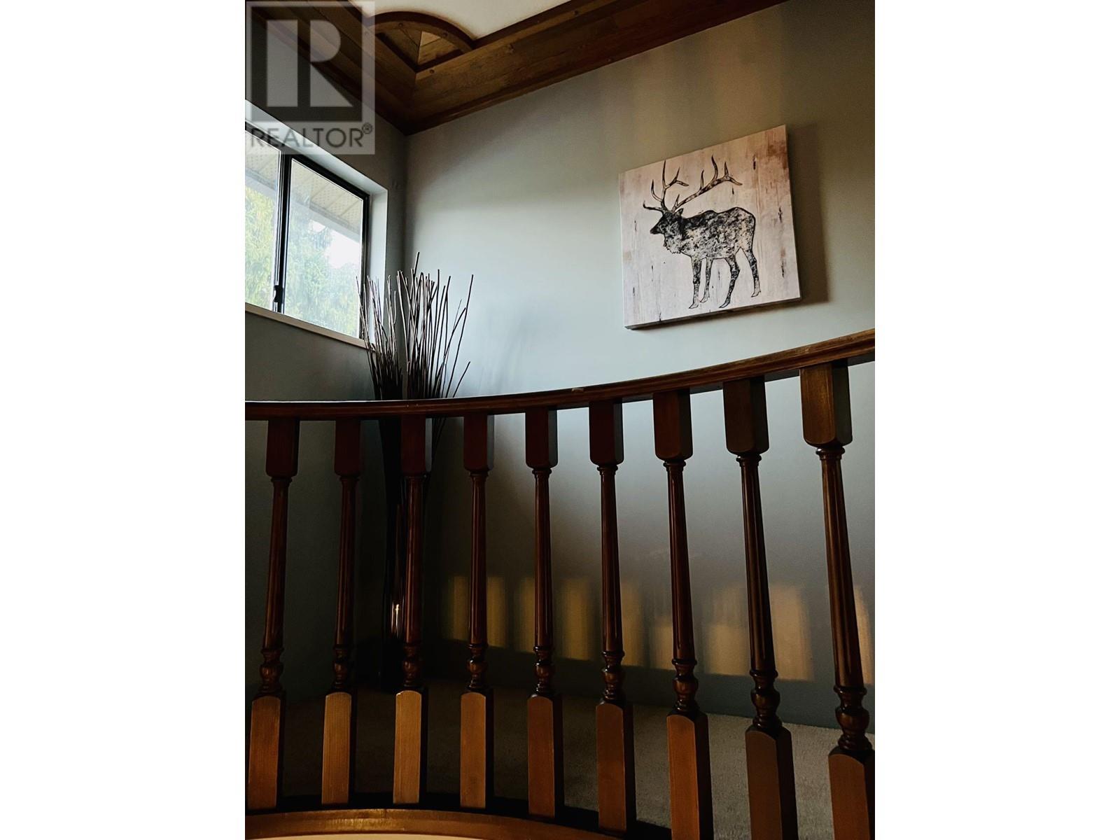 2121 Paulus Crescent, Burnaby, British Columbia  V5A 2M2 - Photo 11 - R2809345