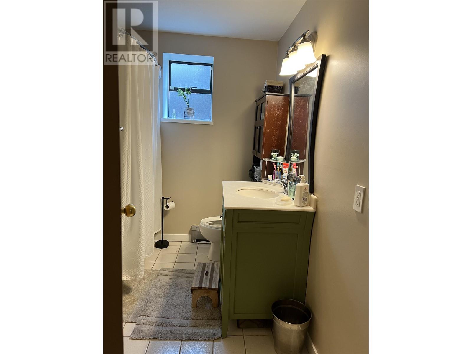 2121 Paulus Crescent, Burnaby, British Columbia  V5A 2M2 - Photo 24 - R2809345