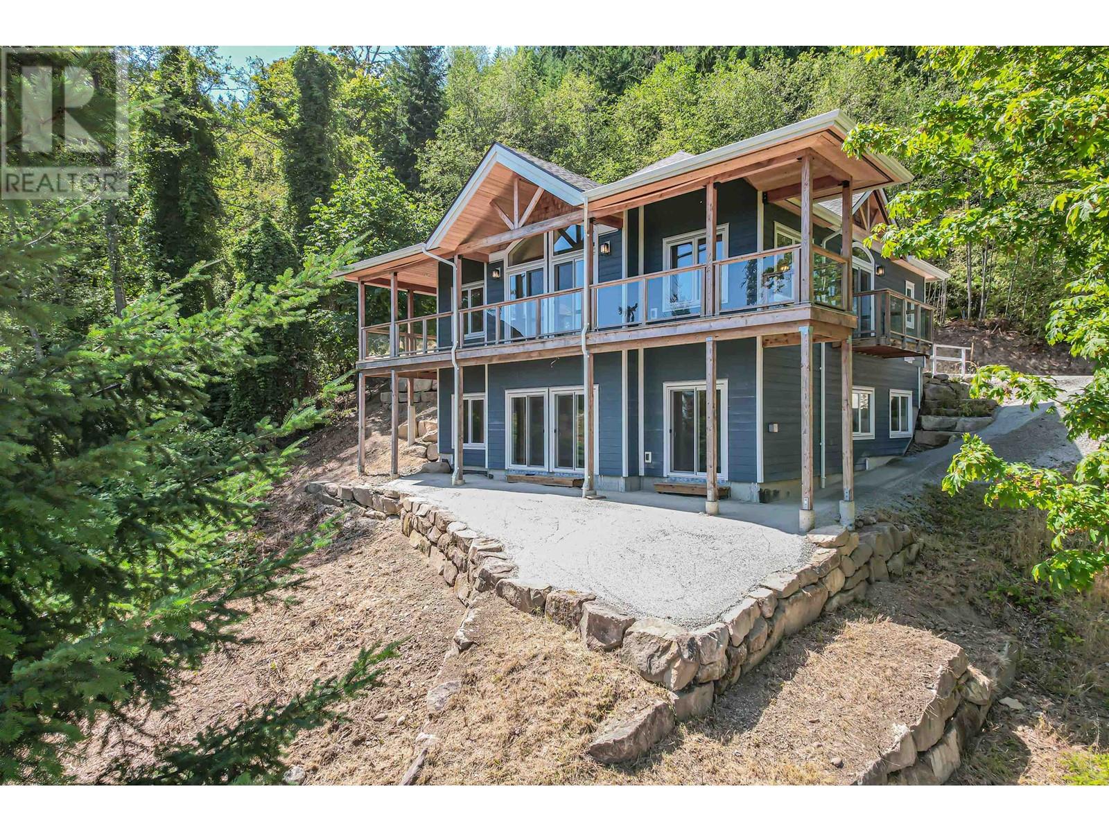 141 BISHOPS WALK ROAD, salt spring island, British Columbia