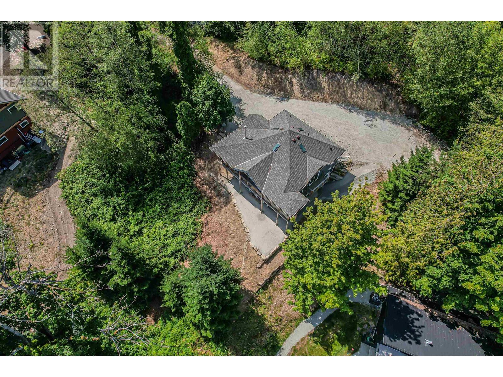 141 Bishops Walk Road, Salt Spring Island, British Columbia  V8K 2J7 - Photo 2 - R2751968