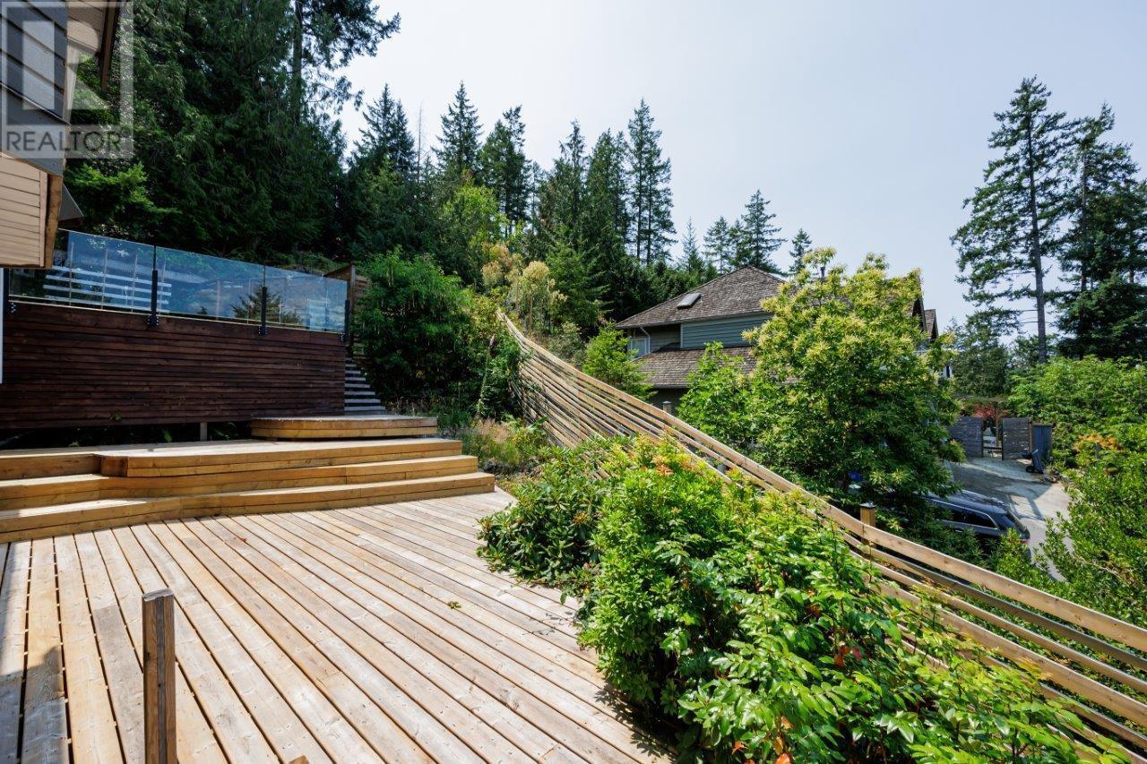 1609 Isleview Lane, Bowen Island, British Columbia  V0N 1G2 - Photo 3 - R2796797