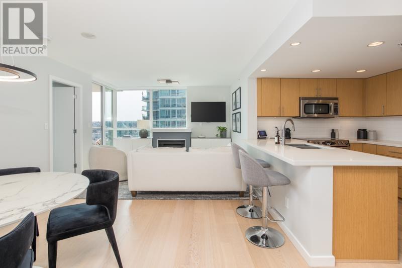 1903 125 MILROSS AVENUE, vancouver, British Columbia
