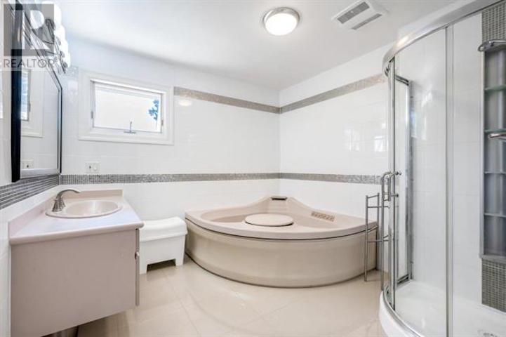 5397 Buckingham Avenue, Burnaby, British Columbia  V5E 1Z9 - Photo 11 - R2810022