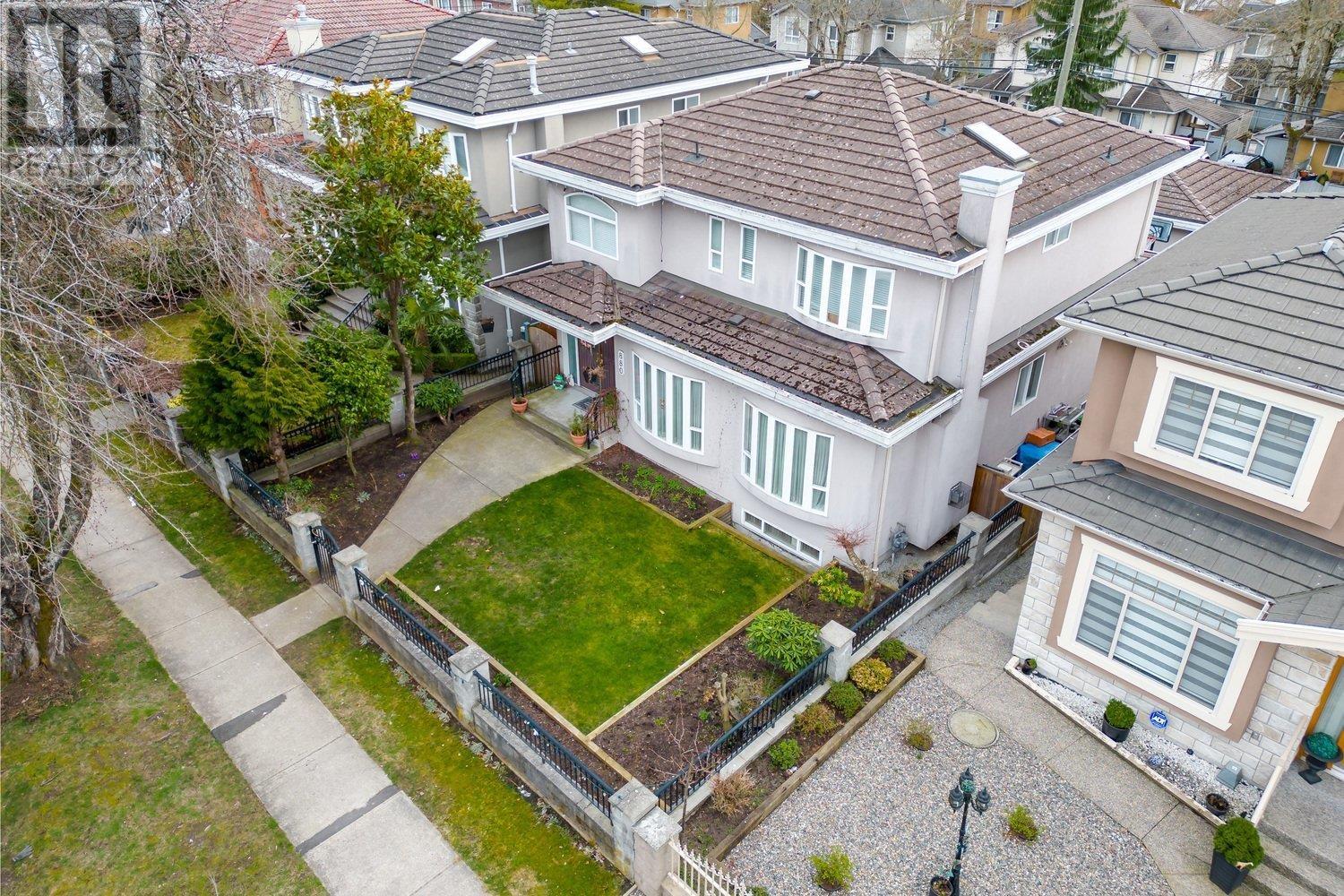 880 E 51 Avenue, Vancouver, British Columbia  V5X 1E5 - Photo 2 - R2809378