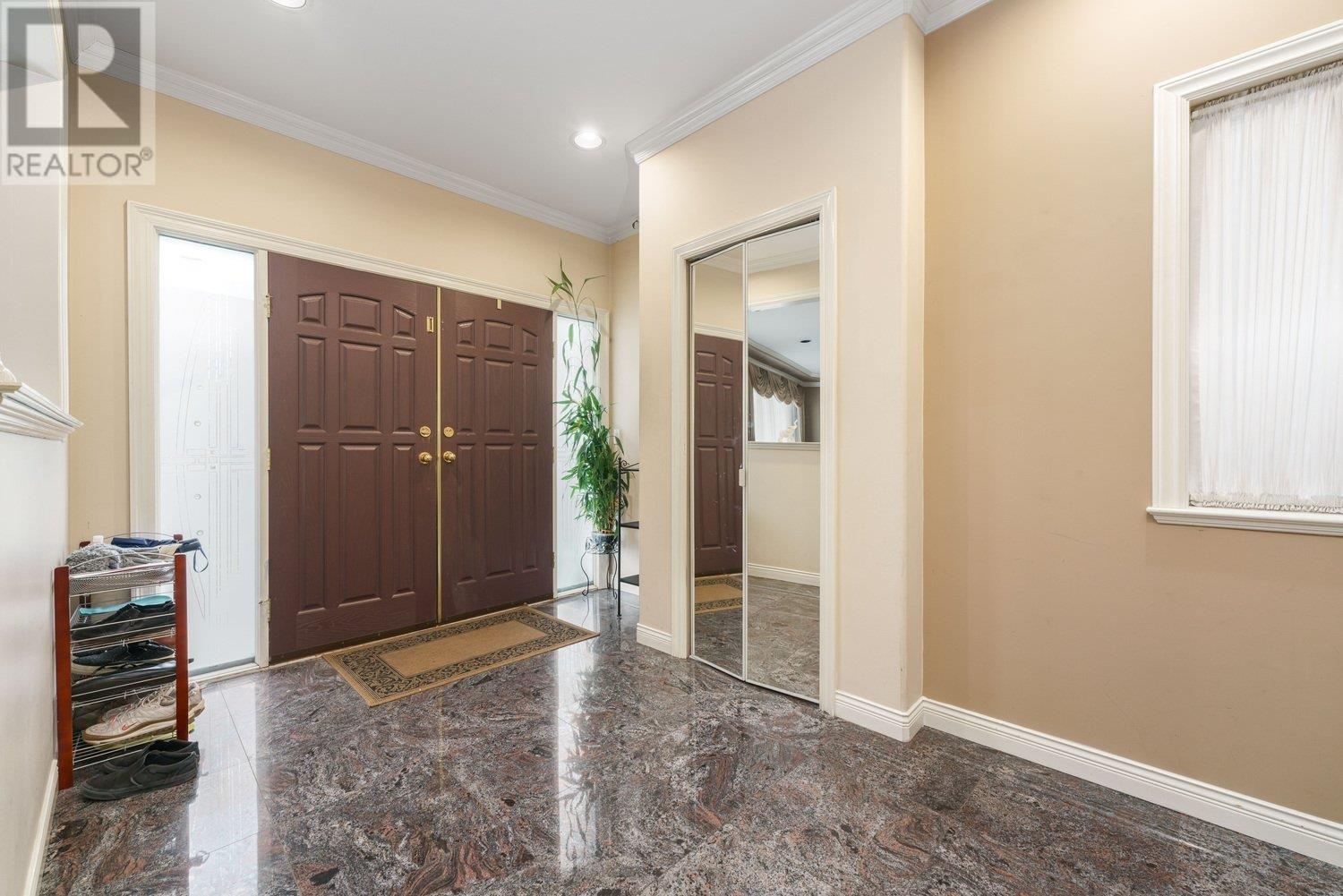 880 E 51 Avenue, Vancouver, British Columbia  V5X 1E5 - Photo 4 - R2809378