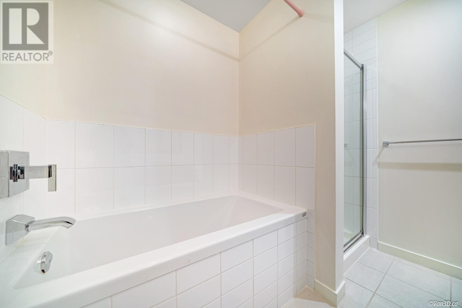 2702 2982 Burlington Drive, Coquitlam, British Columbia  V3B 0B3 - Photo 13 - R2810069