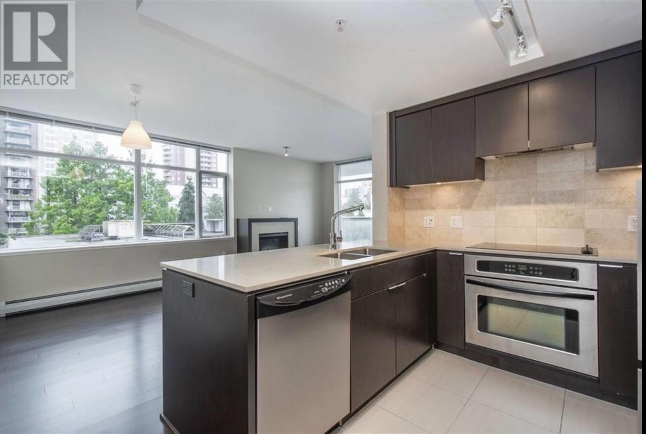 502 158 W 13th Street, North Vancouver, British Columbia  V7M 0A7 - Photo 4 - R2810101