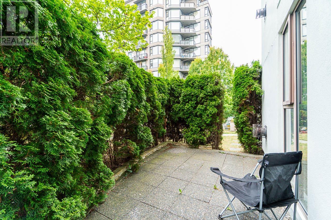 2 1633 W 8th Avenue, Vancouver, British Columbia  V6J 5H7 - Photo 33 - R2810165