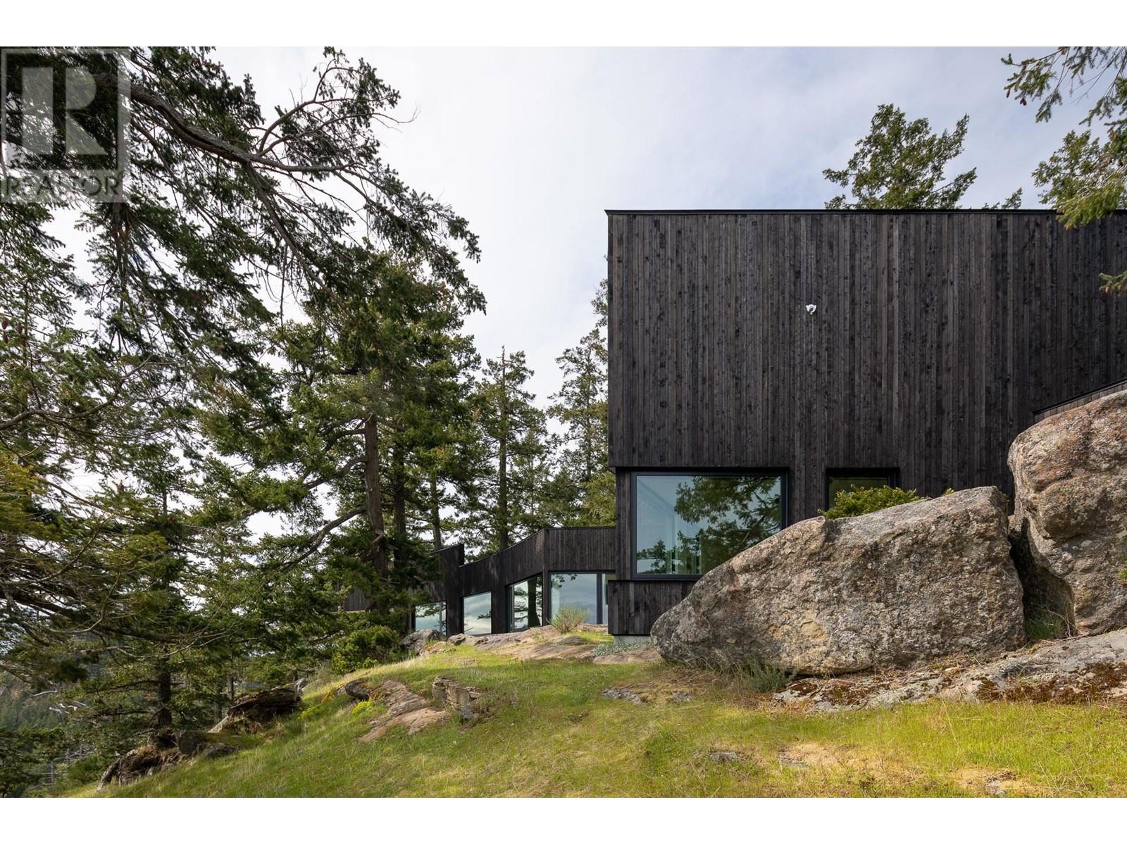 630 TINKER ROAD, mayne island, British Columbia
