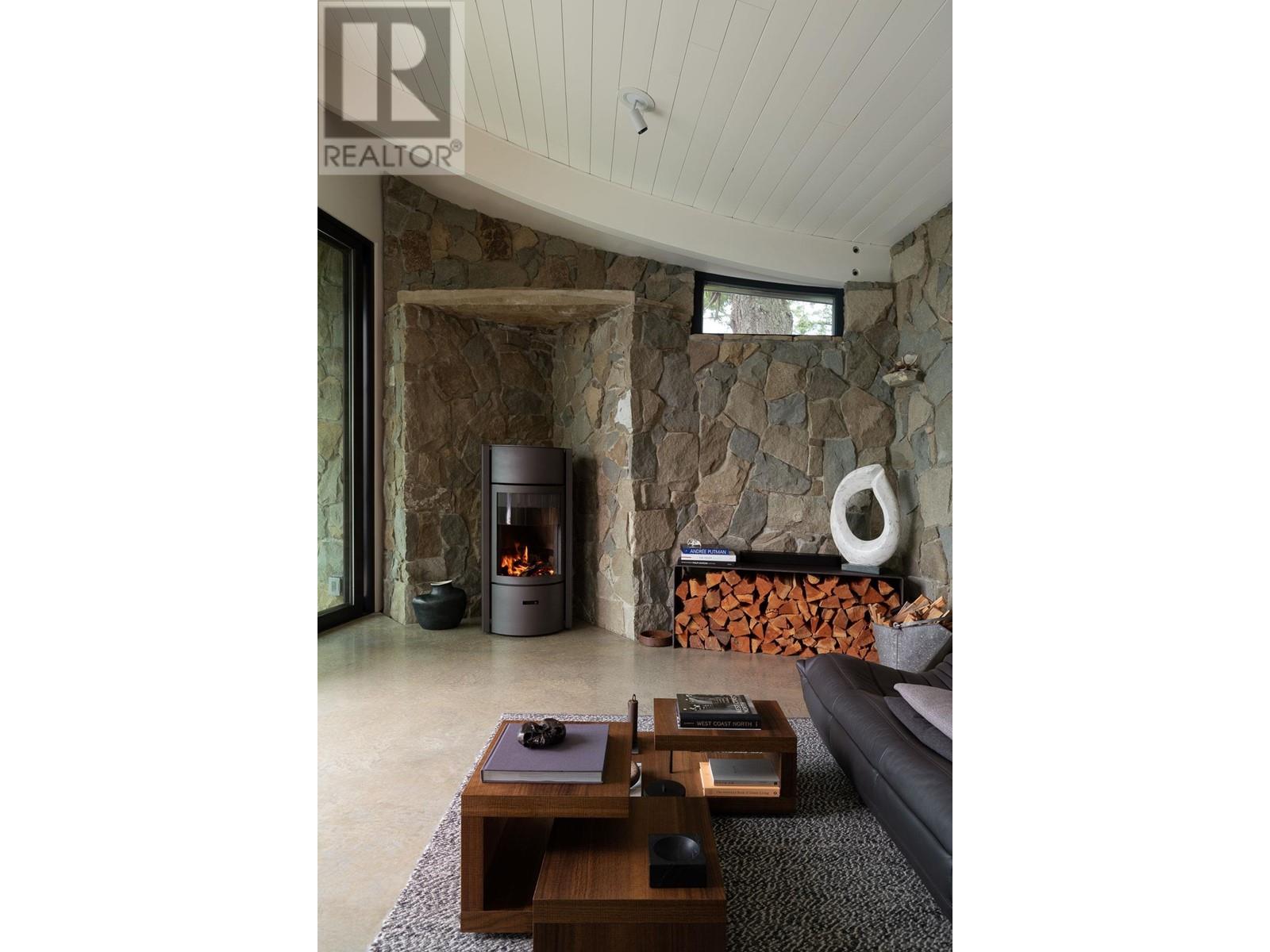 630 Tinker Road, Mayne Island, British Columbia  V0N 2J2 - Photo 10 - R2810121