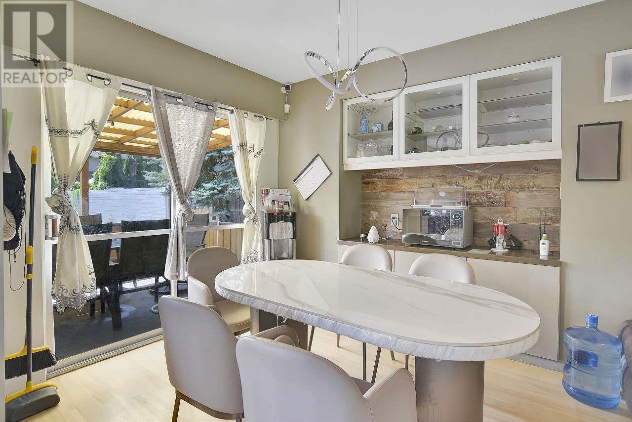 21674 126 Avenue, Maple Ridge, British Columbia  V2X 4N7 - Photo 4 - R2807916