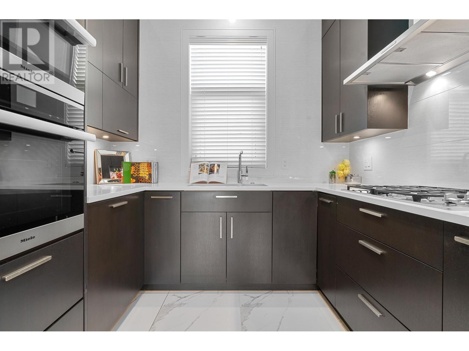 3798 W 14th Avenue, Vancouver, British Columbia  V6R 2W7 - Photo 9 - R2810113