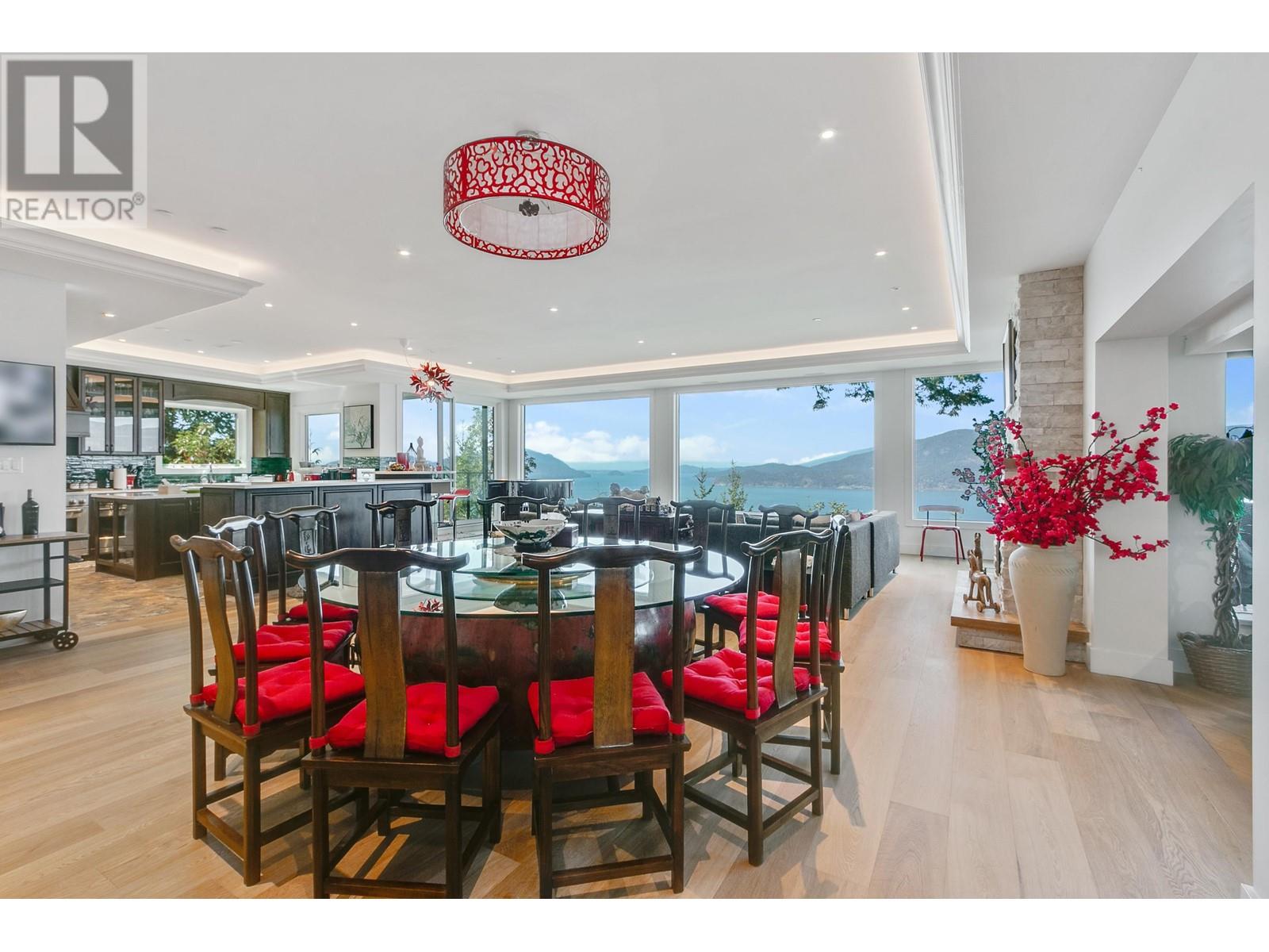 150 Mountain Drive, Lions Bay, British Columbia  V7C 2E2 - Photo 6 - R2809072