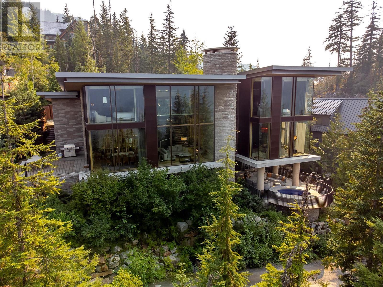 2929 Kadenwood Drive, Whistler, British Columbia  V8E 0L6 - Photo 32 - R2810212