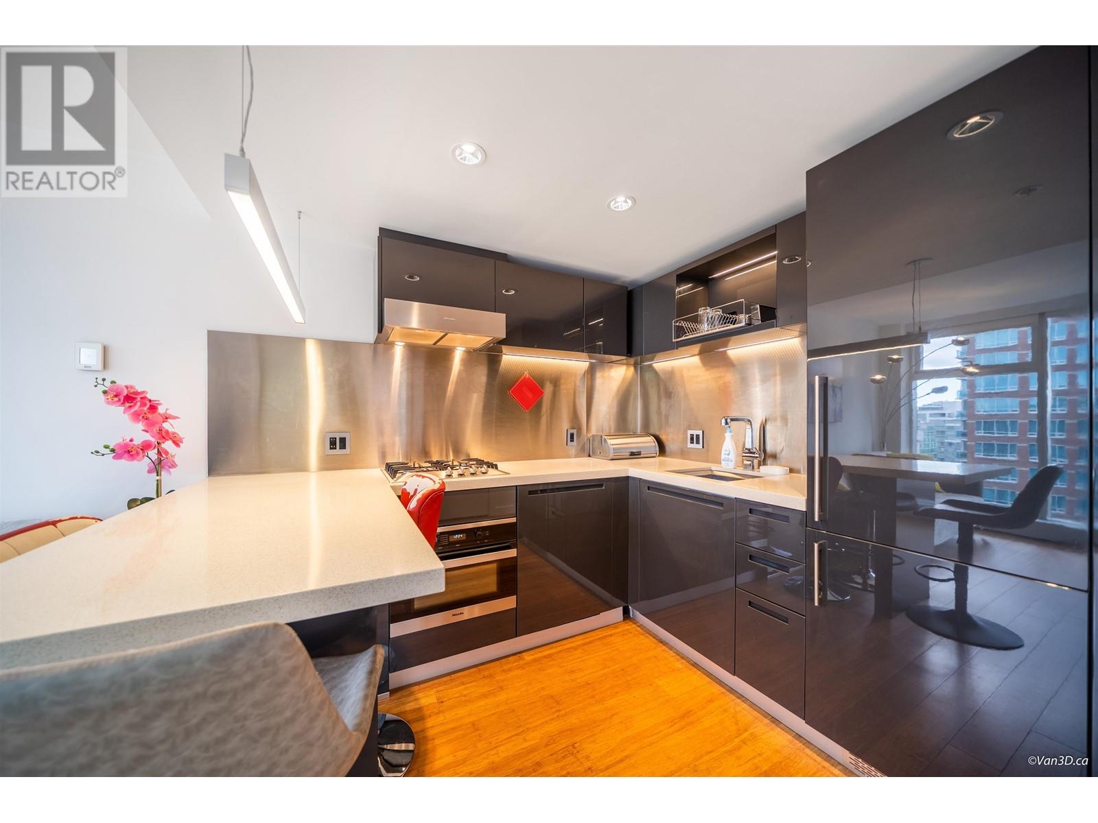 2011 777 Richards Street, Vancouver, British Columbia  V6B 0M6 - Photo 3 - R2809970