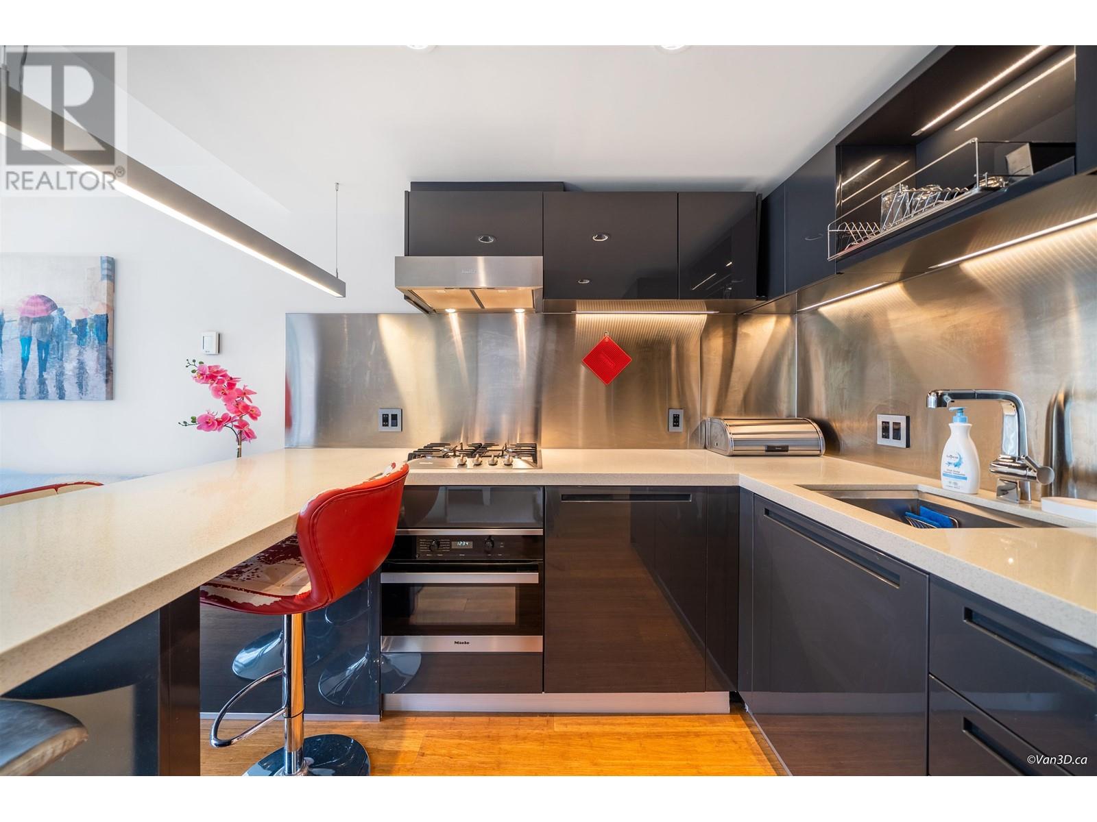 2011 777 Richards Street, Vancouver, British Columbia  V6B 0M6 - Photo 2 - R2809970