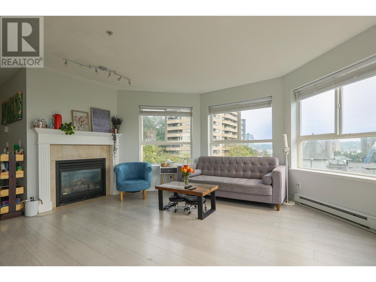 202 202 Mowat Street, New Westminster, British Columbia  V3M 4B2 - Photo 2 - R2809774