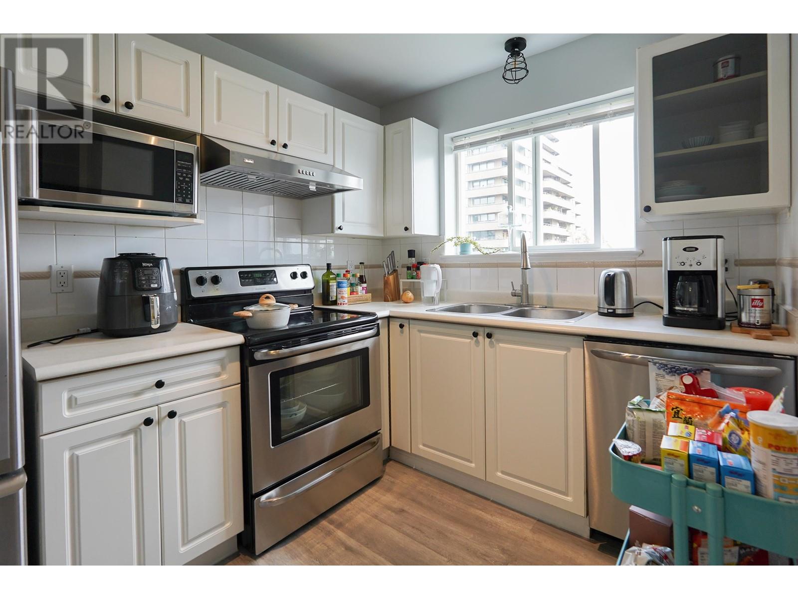 202 202 Mowat Street, New Westminster, British Columbia  V3M 4B2 - Photo 11 - R2809774