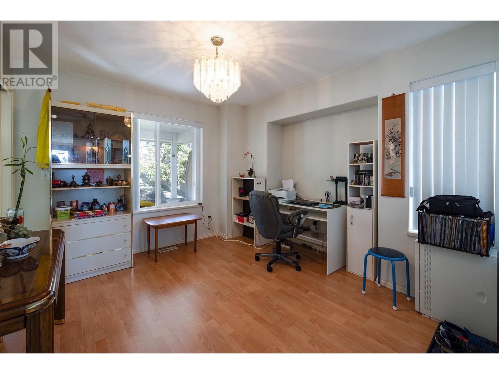 1027 Rochester Avenue, Coquitlam, British Columbia  V3K 2W8 - Photo 6 - R2808267