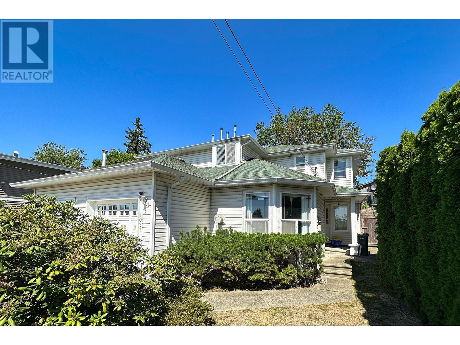 1027 Rochester Avenue, Coquitlam, British Columbia  V3K 2W8 - Photo 2 - R2808267