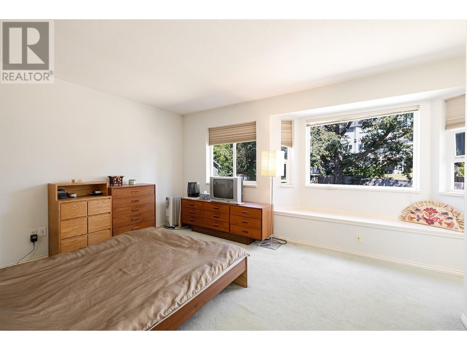 1027 Rochester Avenue, Coquitlam, British Columbia  V3K 2W8 - Photo 12 - R2808267