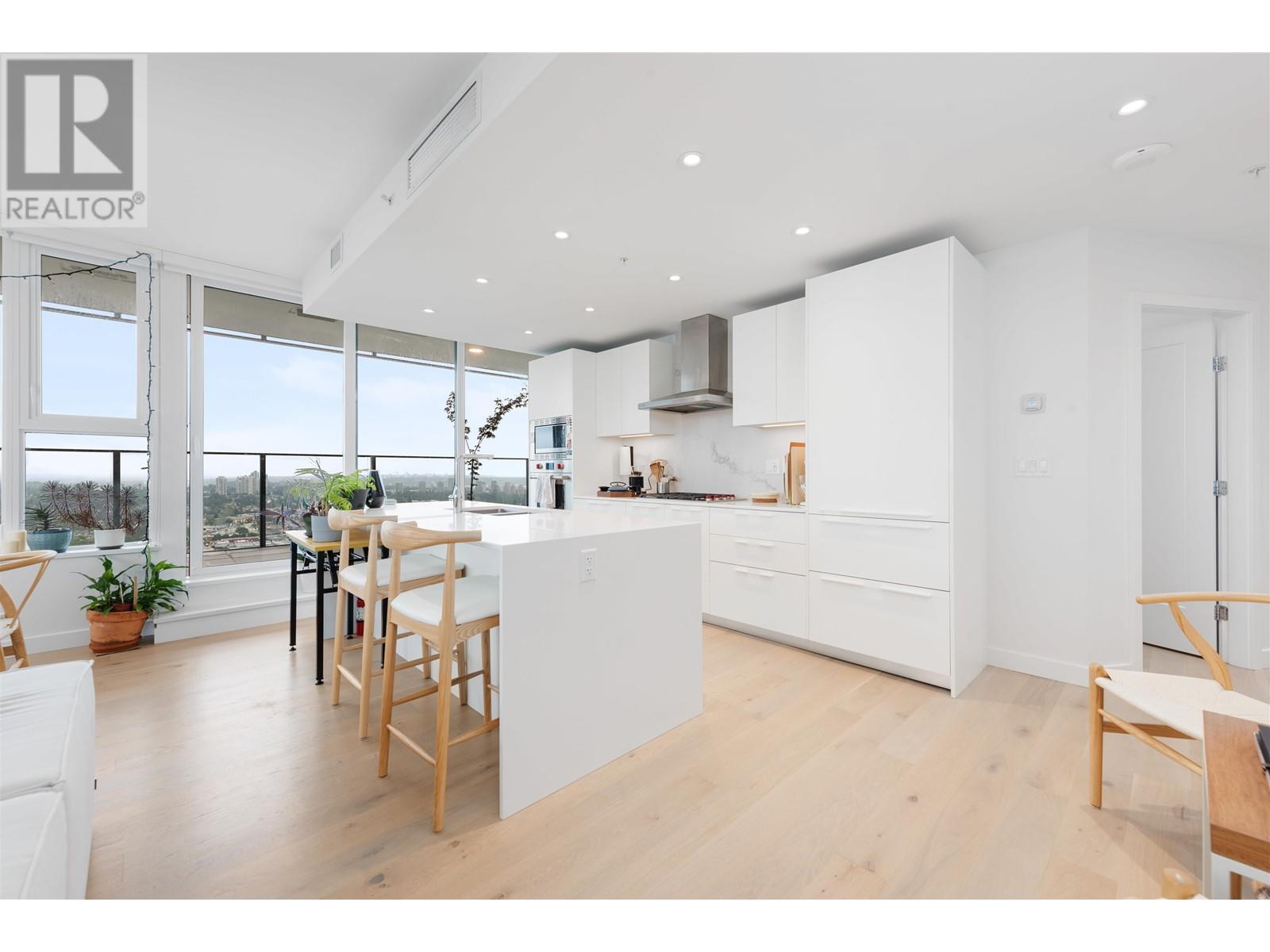 3303 6699 Dunblane Avenue, Burnaby, British Columbia  V5H 0J8 - Photo 3 - R2810366