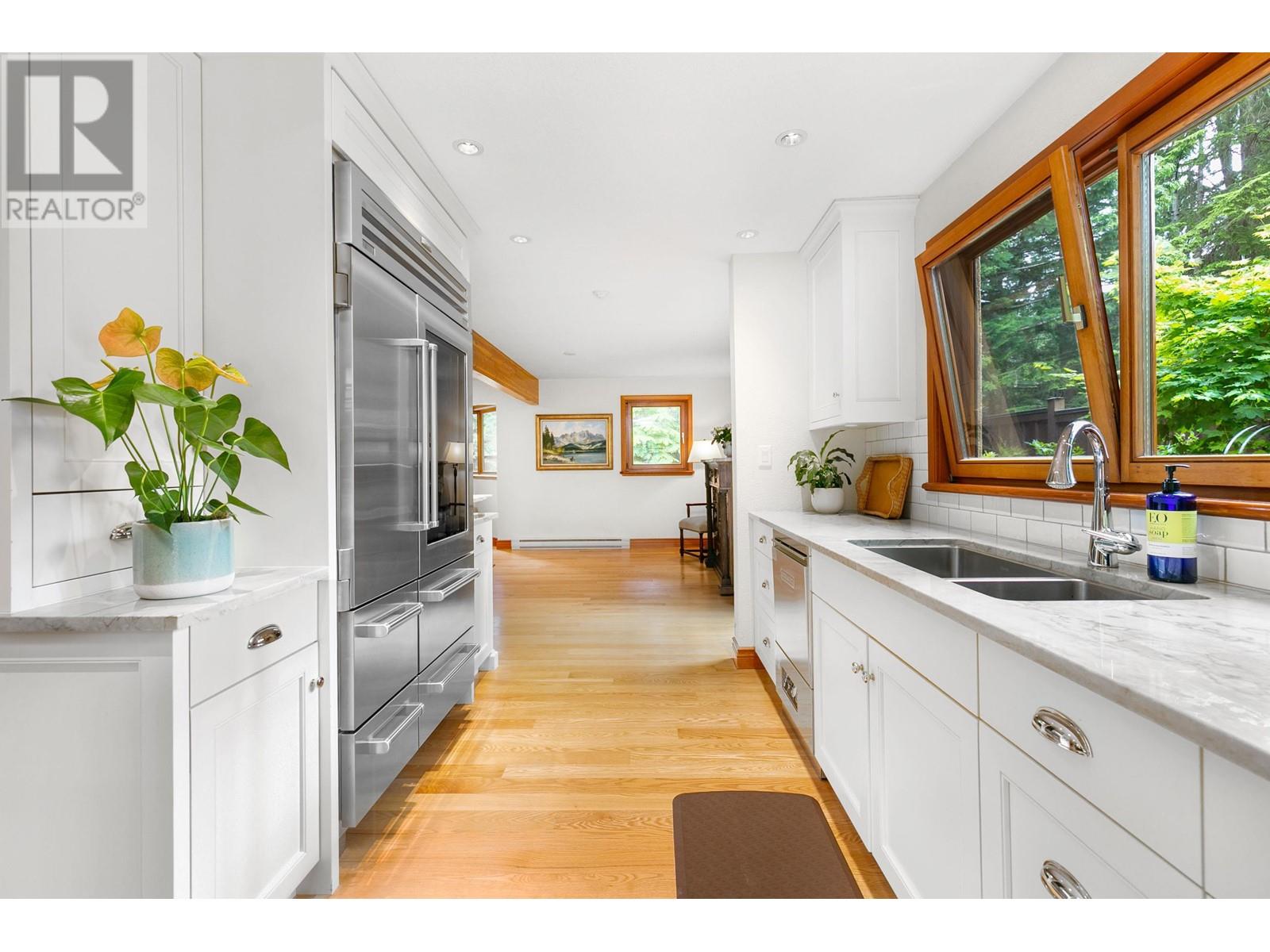 7055 Nesters Road, Whistler, British Columbia  V8E 0E2 - Photo 7 - R2809875