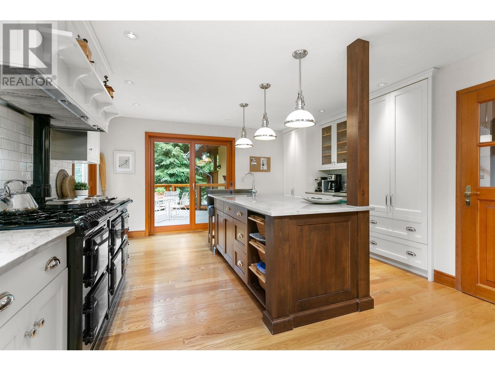 7055 Nesters Road, Whistler, British Columbia  V8E 0E2 - Photo 6 - R2809875