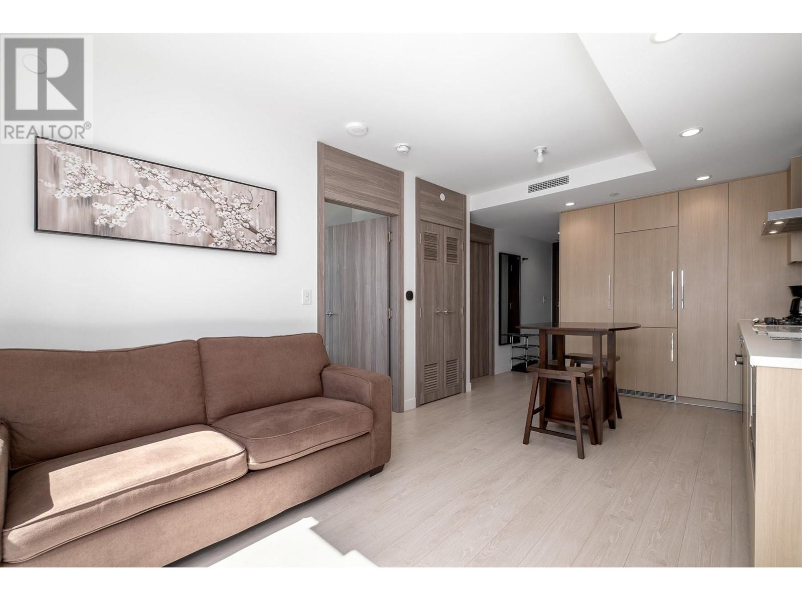 716 1768 Cook Street, Vancouver, British Columbia  V5Y 0N3 - Photo 8 - R2809217